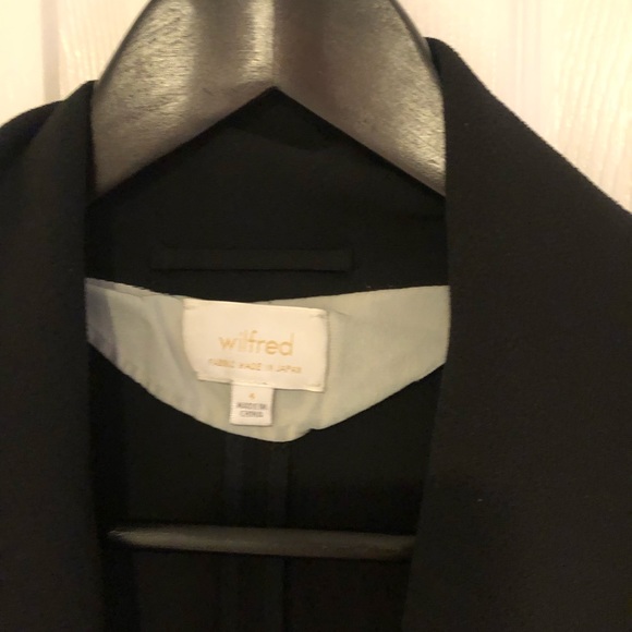Wilfred black blazer Sz 4 - Picture 2 of 2